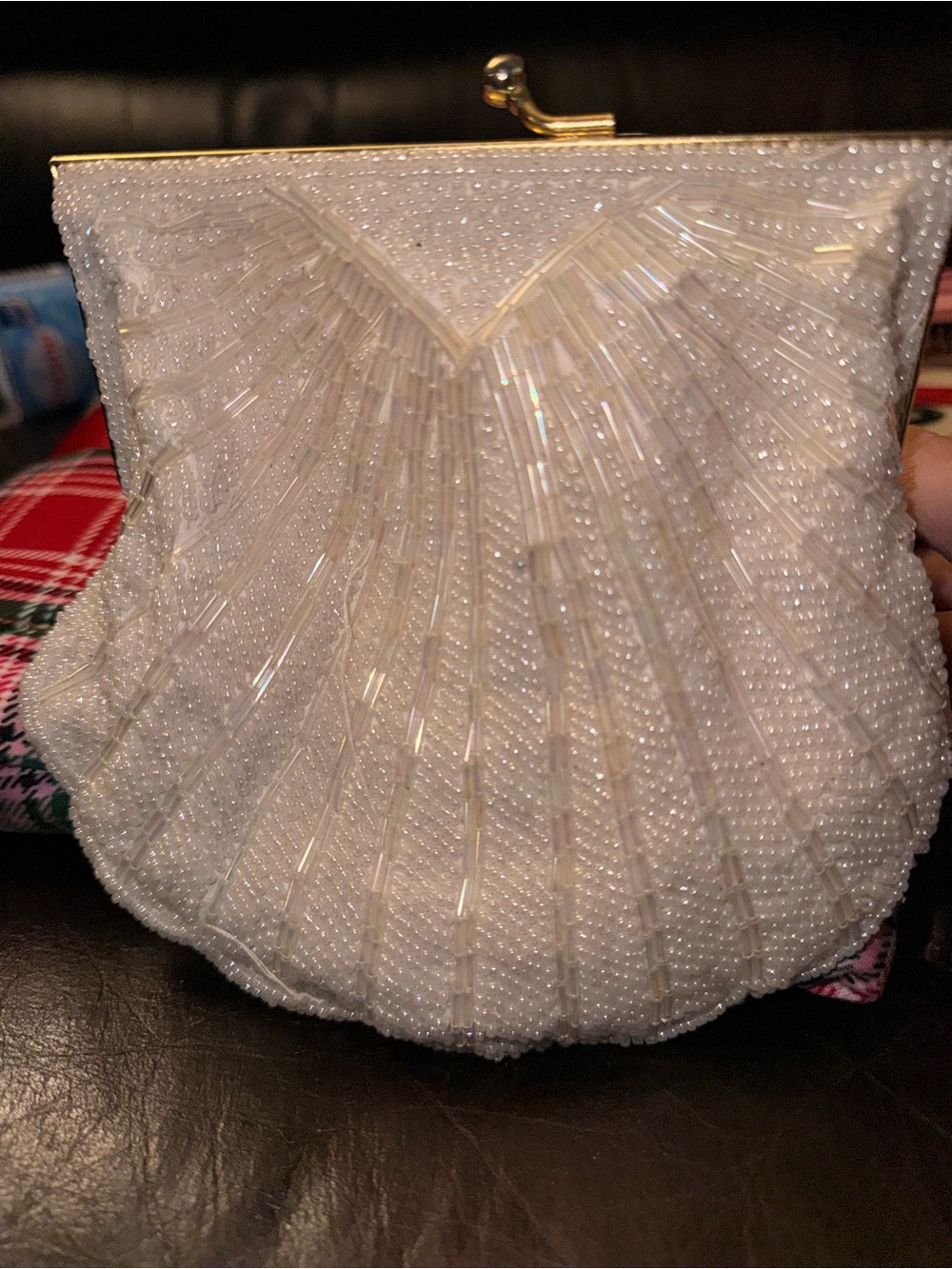 Vintage Partners by Mervyn’s White Beaded Kiss Lock Evening Clutch Purse